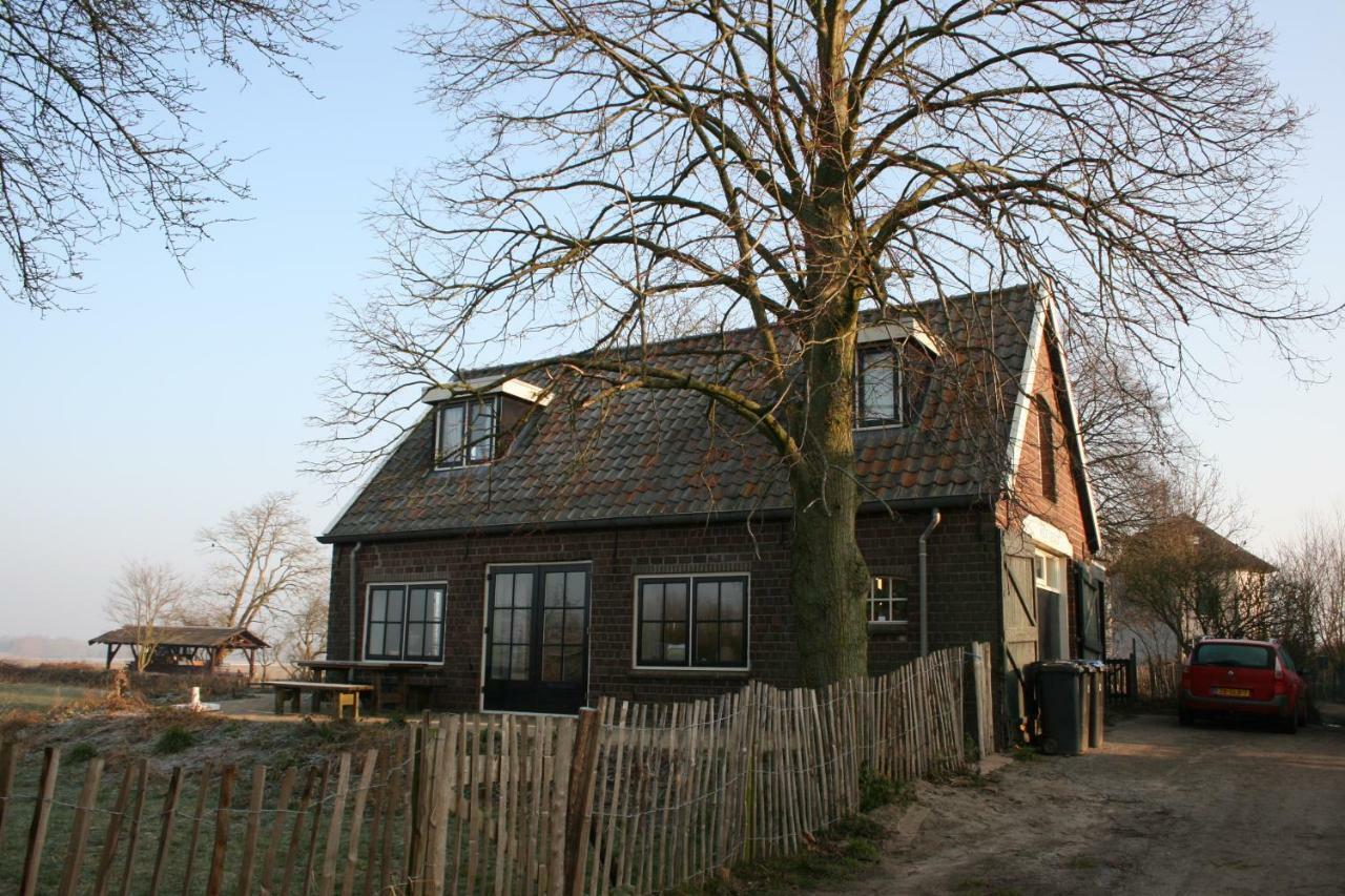 Unique Place On The River Waal Heerewaarden Bagian luar foto